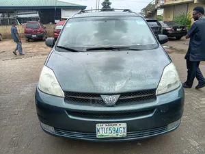 Toyota Sienna 2004 Green
