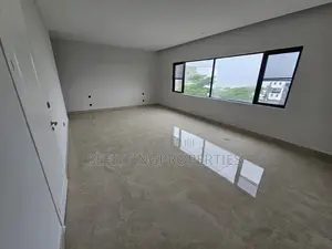 4bdrm Duplex in Banana Island for sale