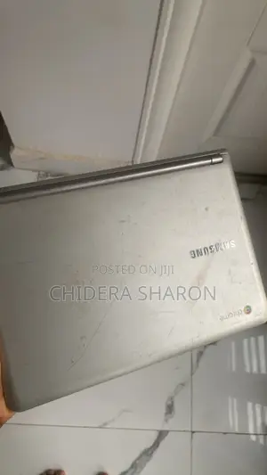 Laptop Samsung XE303C12 2GB eMMC 16 GB
