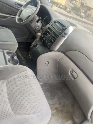 Toyota Sienna 2006 Blue
