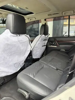 Mitsubishi Pajero Sport 2018 White