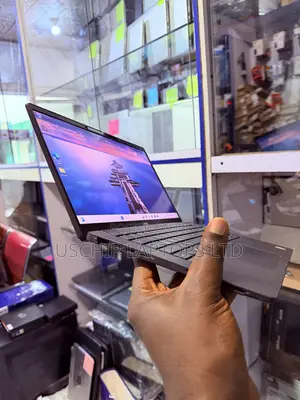 Laptop Dell Latitude 7410 32GB Intel Core i7 SSD 128GB