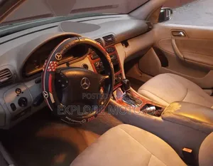 Mercedes-Benz C180 2003 Gold