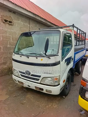 Nigeria Used Toyota Dyna Truck 2rz Petrol Engine