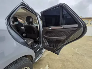Mercedes-Benz GLE-Class 2018 Gray