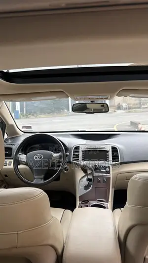 Toyota Venza V6 AWD 2010 White
