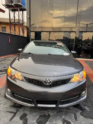 Toyota Camry L 4dr Sedan (2.5L 4cyl 6A) 2013