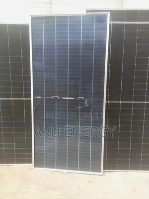 700W Solar Panel – 264 Cells | 12 Busbars | High Efficiency