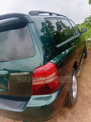 Toyota Highlander 2005 Green