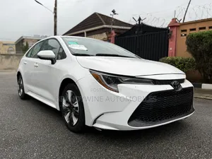 Toyota Corolla 2020 White