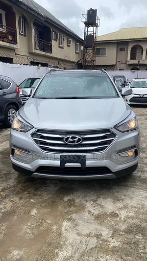 Hyundai Santa Fe 2018 Silver