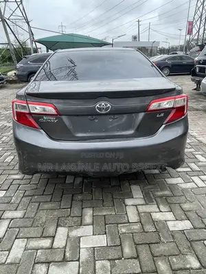 Toyota Camry 2014 Gray