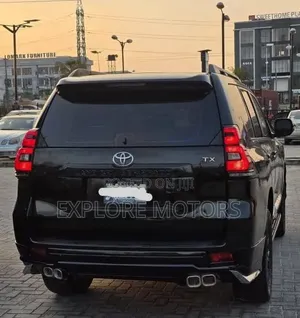 Toyota Land Cruiser Prado 2012 Black