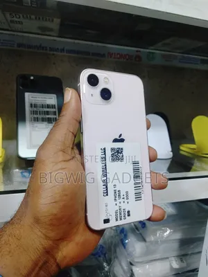 New Apple iPhone 13 128 GB Pink