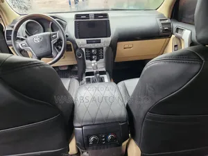 Toyota Land Cruiser Prado 2014 Black