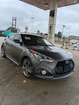 Hyundai Veloster 3dr Hatchback w/Black Interior (1.6L 4cyl 6M) 2014