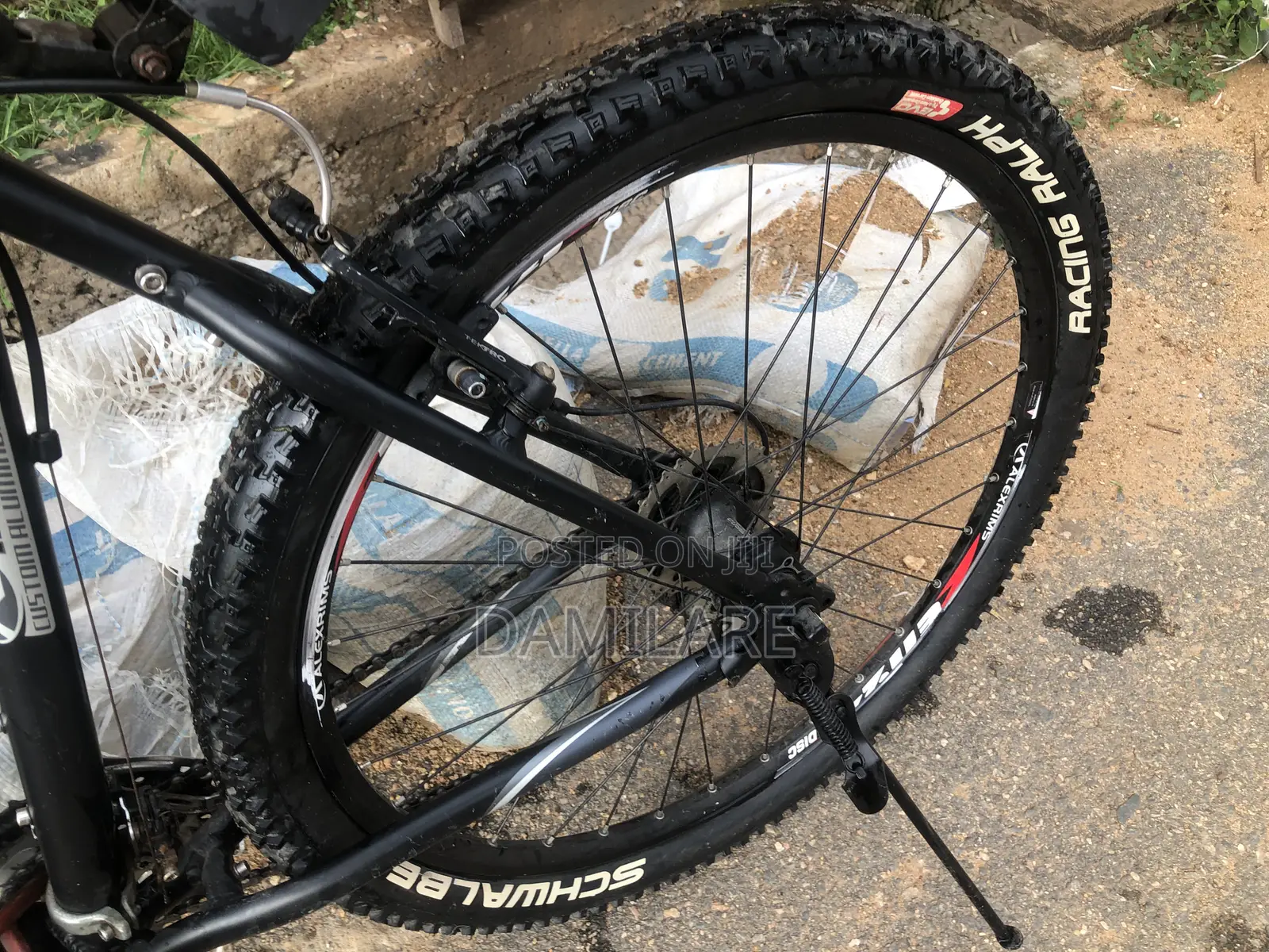 Tokunbo Trek 3900 Bicycle
