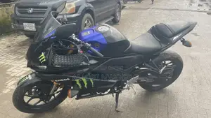 Yamaha R3 2019