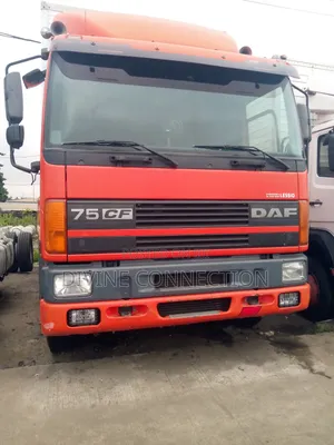 DAF Container Body Truck