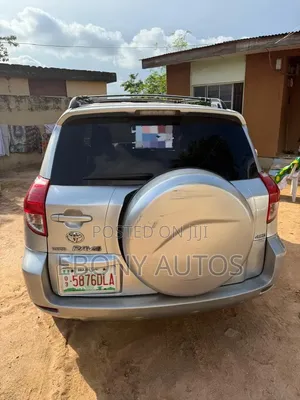 Toyota RAV4 2008 Silver