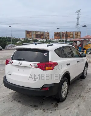 Toyota RAV4 2014 White