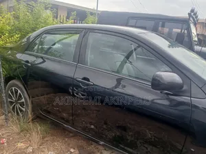 Toyota Corolla 2013 Black
