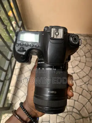 Used Canon 60D Camera With 18-135mm Lense