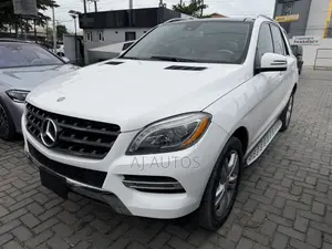 Mercedes-Benz M Class ML350 4MATIC 4dr SUV AWD (3.5L 6cyl 7A) 2015