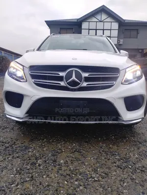 Mercedes-Benz GLE-Class GLE 400 4MATIC 2017 White