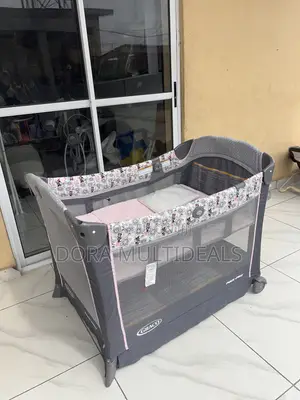 Graco Solid Imported Baby Cot With Mosquito Net