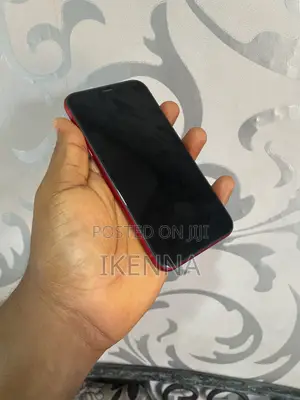 Apple iPhone XR 64 GB Red