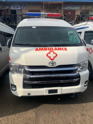 Toyota HiAce 2013 White