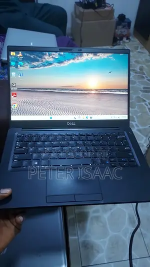 Laptop Dell Latitude 7390 8GB Intel Core i5 SSD 256GB