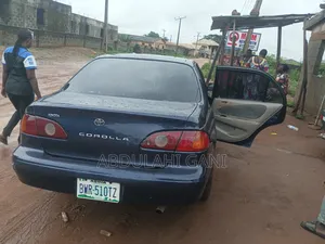 Toyota Corolla 2002 Blue