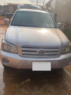 Toyota Highlander V6 2005 Gold