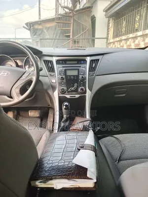 Hyundai Sonata 2012 Black