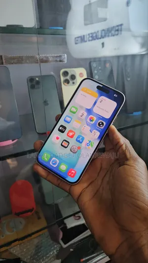 Apple iPhone 15 128 GB Pink