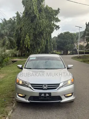Honda Accord Sport 4dr Sedan FWD (2.4L 4cyl 2A) 2013 Silver