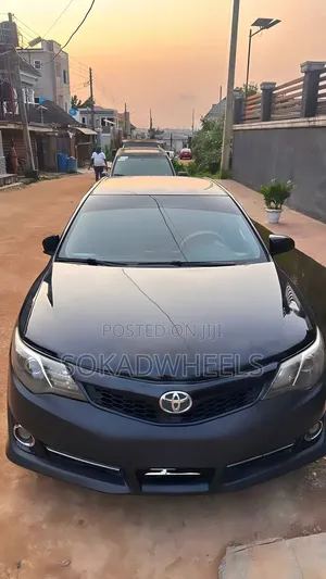 Toyota Camry LE 4dr Sedan (2.5L 4cyl 6A) 2013 Black