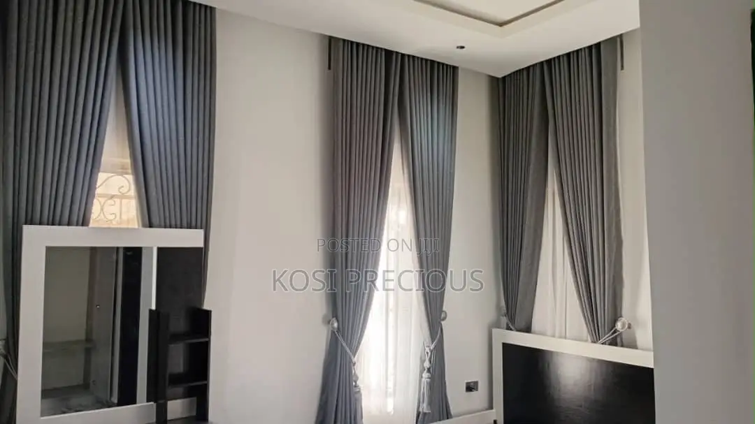 Curtain and Window Blind Installation