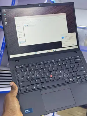 Laptop Lenovo ThinkPad T14 G4 32GB Intel Core Ultra 7 SSD 512GB