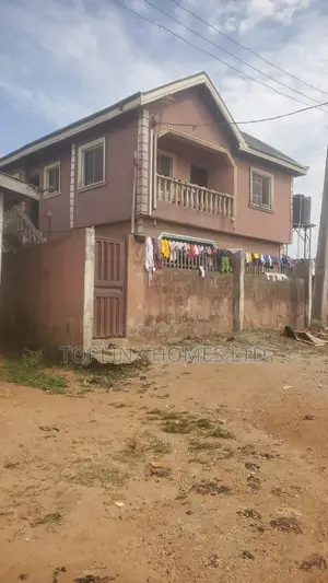 2bdrm Block of Flats in Amofe Adetoyese for sale
