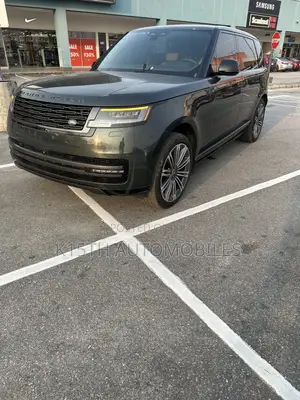 Land Rover Range Rover Vogue 2025 Green