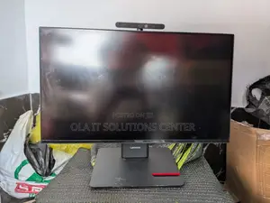 Lenovo ThinkCentre M900 32GB Intel Core Ultra 7 SSD 512GB