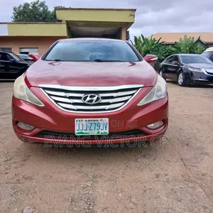 Hyundai Sonata Limited 2.0T Sedan (2.0L 4cyl 6A) 2012 Red