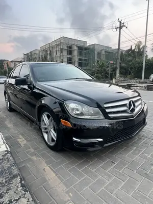 Mercedes-Benz C300 Sport 4Matic Sedan AWD (3.5L 6cyl 7A) 2013 Black