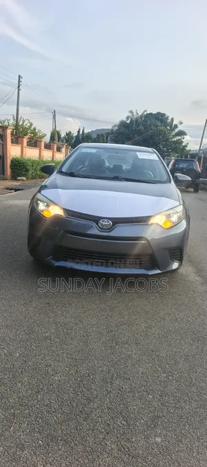 Toyota Corolla 2015