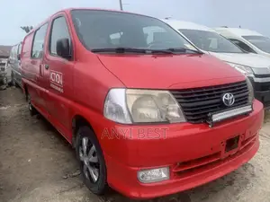 Toyota HiAce 2006 Red