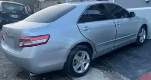 Toyota Camry LE 4dr Sedan (2.4L 4cyl 5A) 2009 Silver