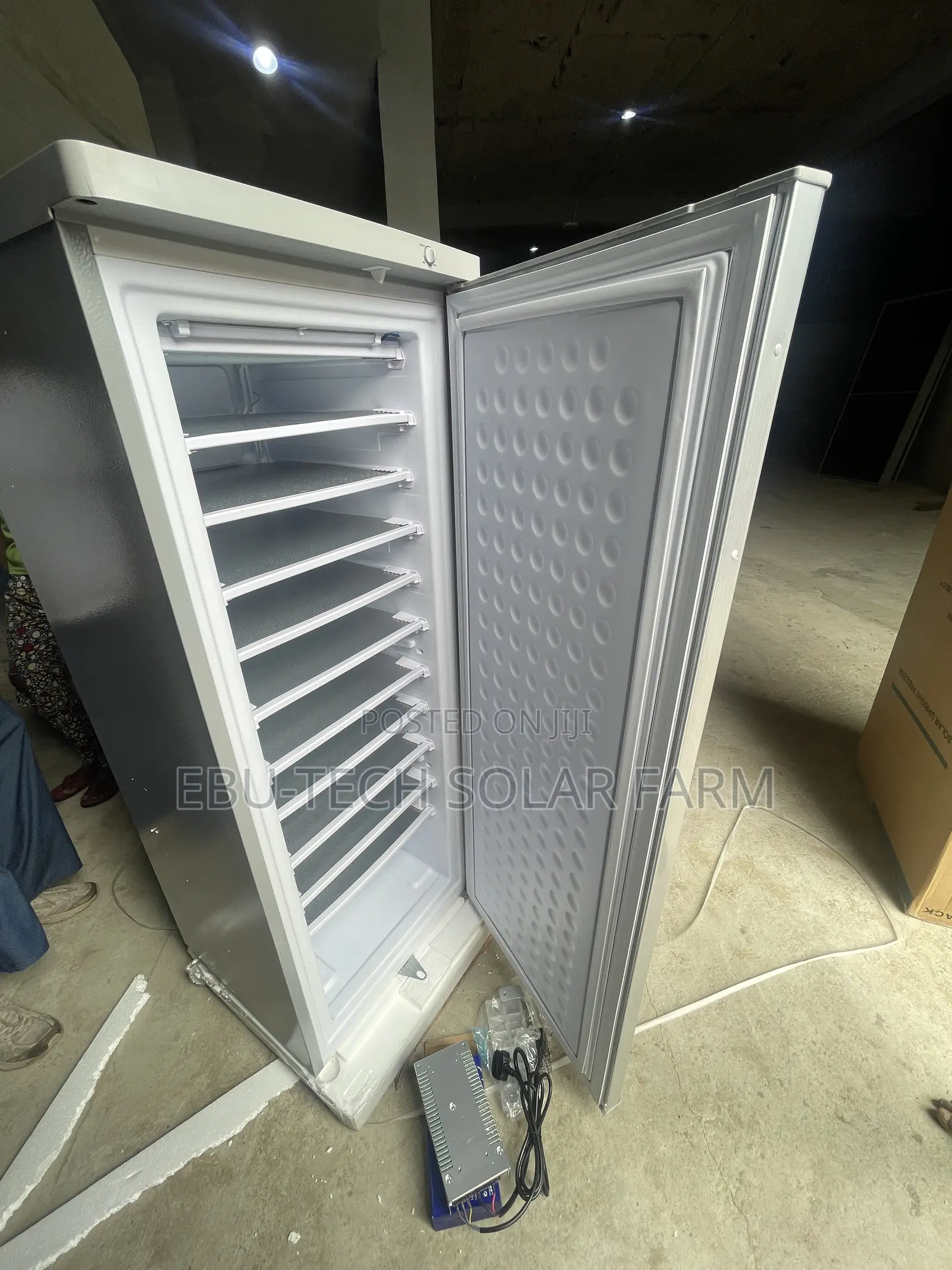 Upright Solar Ice Block Marker